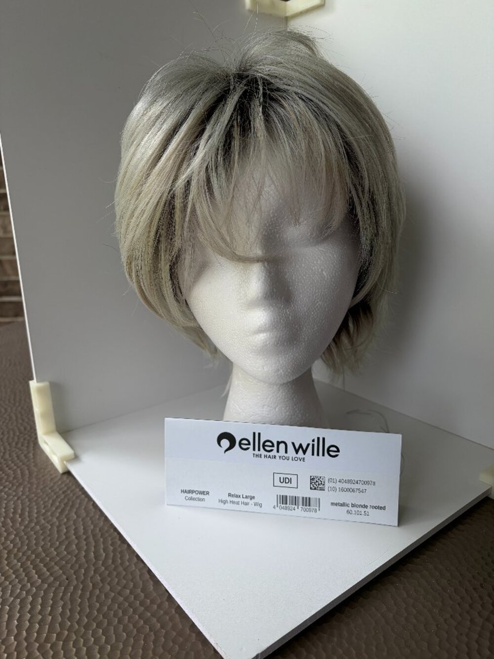 Ellen Wille RELAX Large in Metallic Blonde R, LF, HF, Synthetic Wig, NWT - Picture 2 of 9